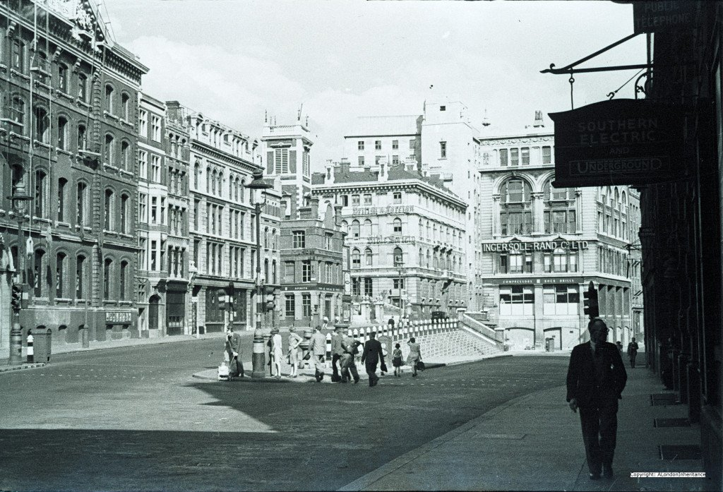 Queen Victoria Street, pre-Baynard House